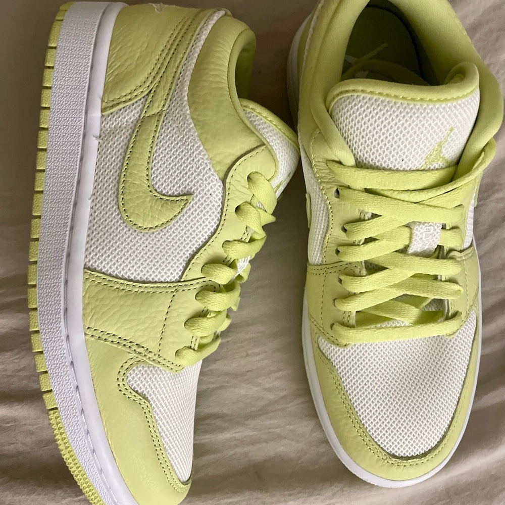 🪱New🪱AIR JORDAN 1 LOW SE Limelight🎾🎾